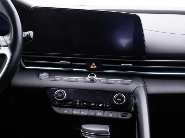 Hyundai Elantra VII (CN7) с пробегом 2021 года, цена 2 019 000 рублей, 111841 км, седан, Автокод Объявления