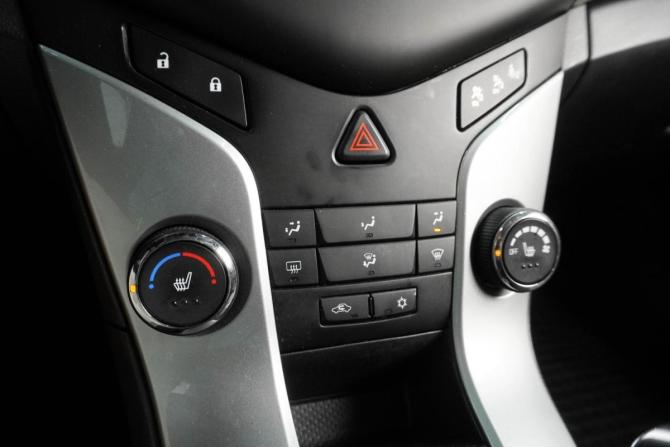 Chevrolet Cruze I Рестайлинг с пробегом 2014 года, цена 1 069 000 рублей, 110952 км, седан, Автокод Объявления