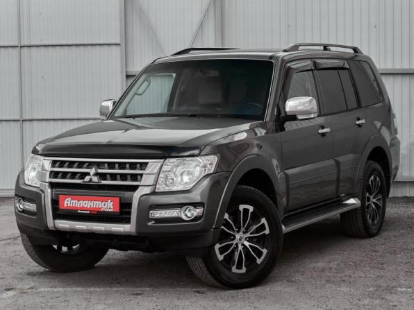 Mitsubishi Pajero IV Рестайлинг 2 с пробегом 2017 года, цена 2 790 000 рублей, 127896 км, внедорожник, Автокод Объявления