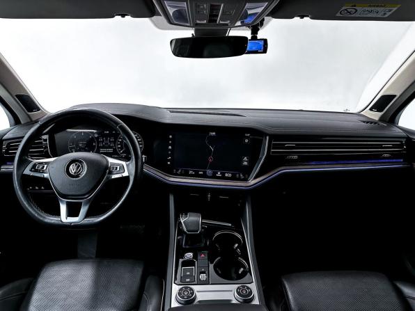 Volkswagen Touareg III с пробегом 2018 года, цена 5 650 000 рублей, 111049 км, внедорожник, Автокод Объявления