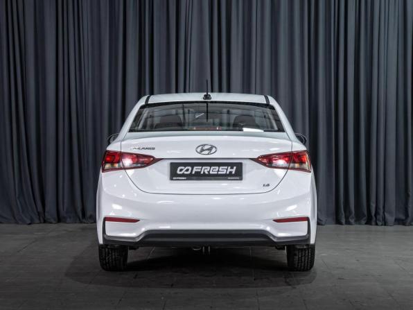Hyundai Solaris II с пробегом 2017 года, цена 1 165 000 рублей, 105205 км, седан, Автокод Объявления