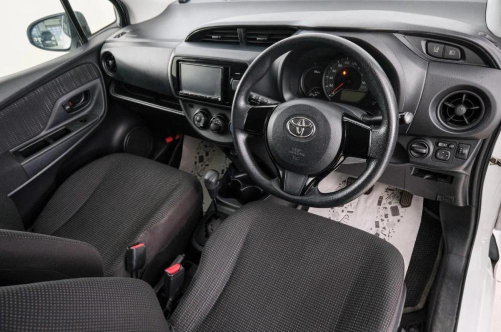 Toyota Vitz III (XP130) Рестайлинг 2 Красноярск  - изображение 8