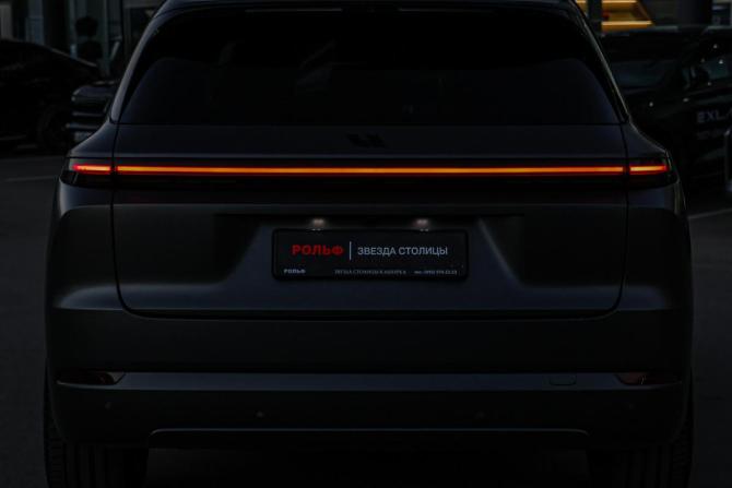 Li Auto (Lixiang) L7 I Рестайлинг с пробегом 2025 года, цена 7 328 000 рублей, 14801 км, внедорожник, Автокод Объявления