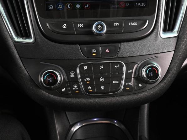 Chevrolet Malibu IX Рестайлинг с пробегом 2020 года, цена 1 639 000 рублей, 132741 км, седан, Автокод Объявления
