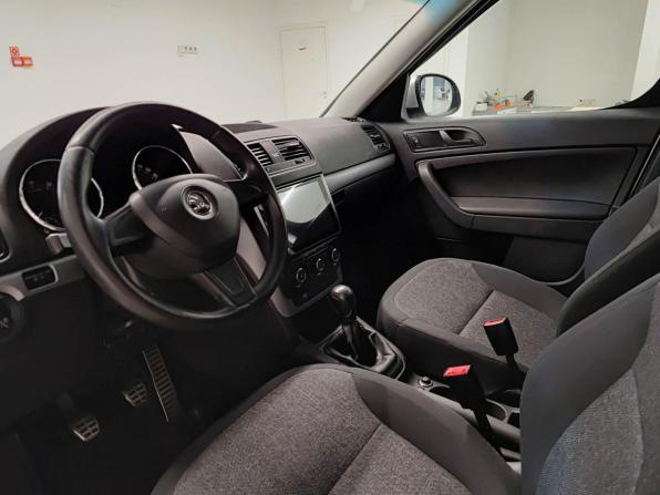 Skoda Yeti I Рестайлинг с пробегом 2014 года, цена 660 000 рублей, 247461 км, внедорожник, Автокод Объявления
