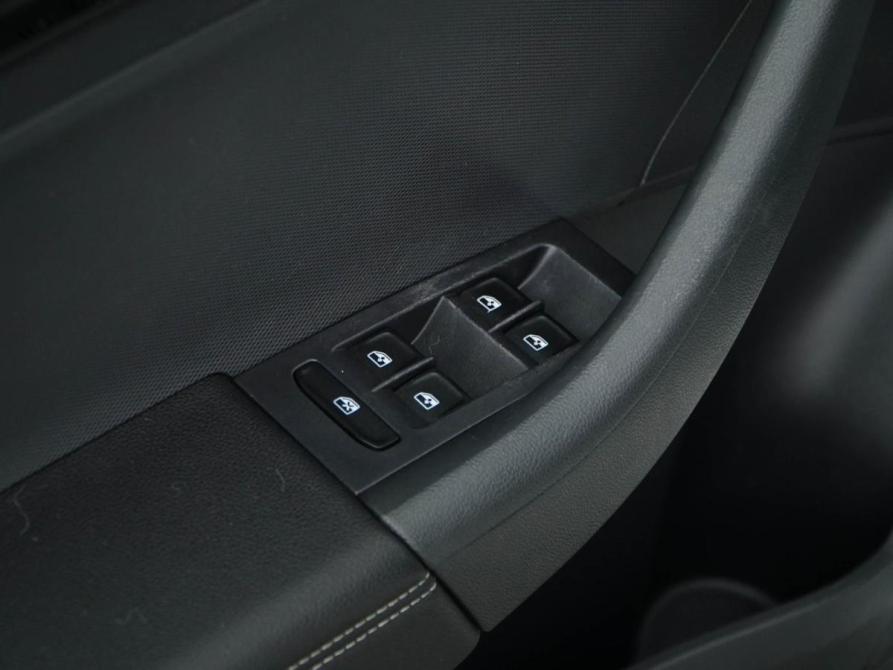 Skoda Rapid I Рестайлинг Москва  - изображение 16