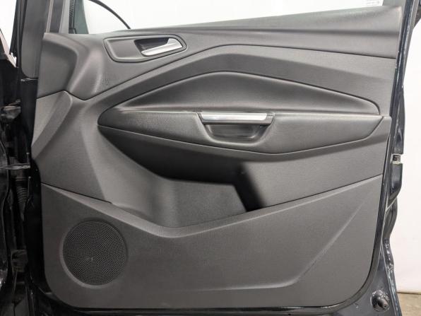 Ford Kuga II Рестайлинг с пробегом 2019 года, цена 1 999 000 рублей, 89130 км, внедорожник, Автокод Объявления
