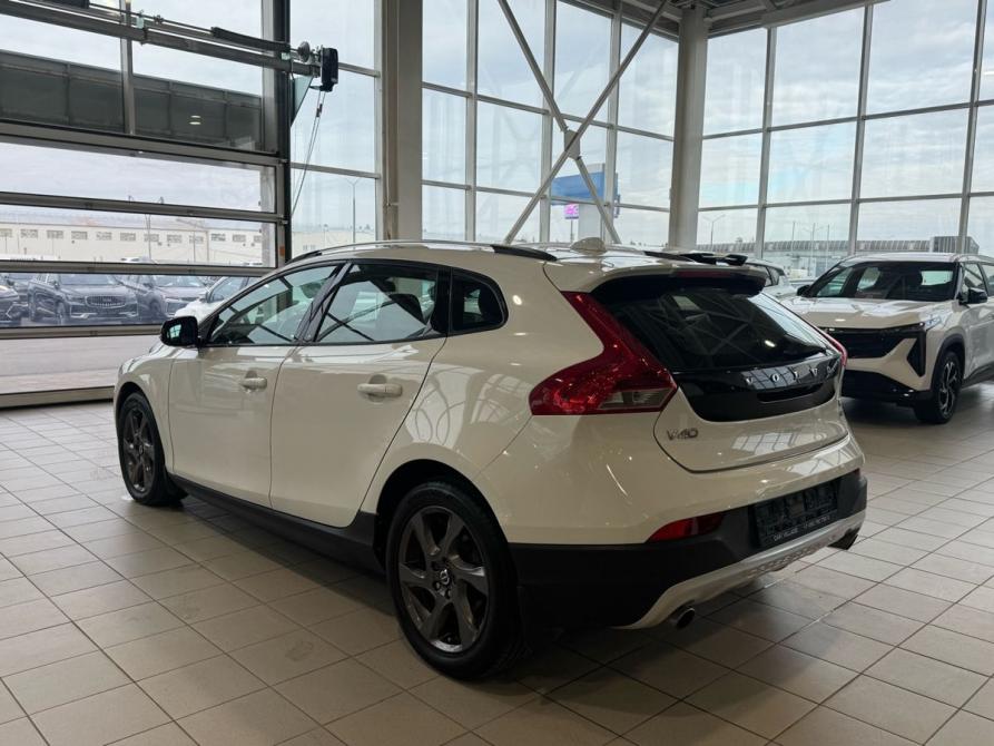 Volvo V40 Cross Country I Москва  - изображение 7