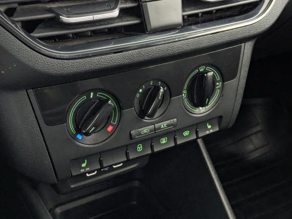 Skoda Rapid II с пробегом 2021 года, цена 1 185 000 рублей, 190923 км, лифтбек, Автокод Объявления