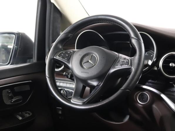 Mercedes-Benz V-Класс III (W447) с пробегом 2017 года, цена 4 549 000 рублей, 170546 км, минивэн, Автокод Объявления