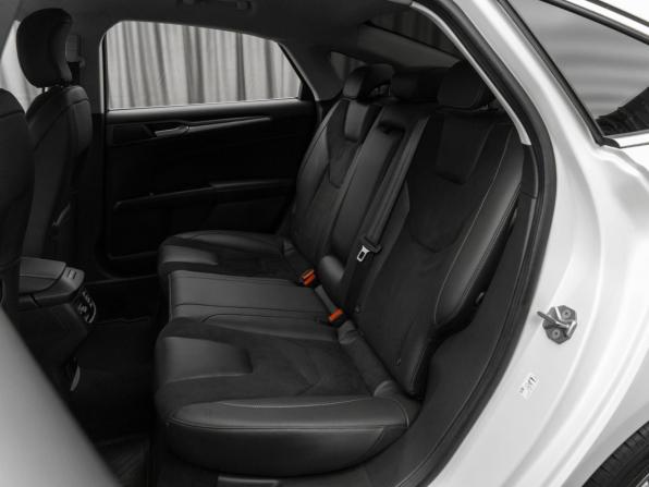 Ford Mondeo V с пробегом 2016 года, цена 1 650 000 рублей, 133035 км, седан, Автокод Объявления