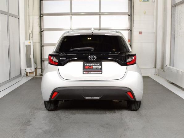 Toyota Yaris IV с пробегом 2022 года, цена 1 219 995 рублей, 80673 км, хэтчбек, Автокод Объявления