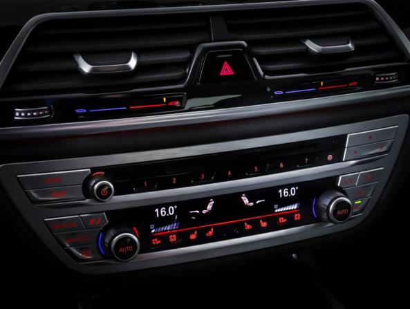 BMW 7 серии VI (G11/G12) с пробегом 2018 года, цена 4 890 000 рублей, 83550 км, седан, Автокод Объявления