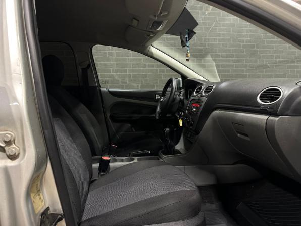Ford Focus II Рестайлинг с пробегом 2008 года, цена 450 000 рублей, 400000 км, седан, Автокод Объявления
