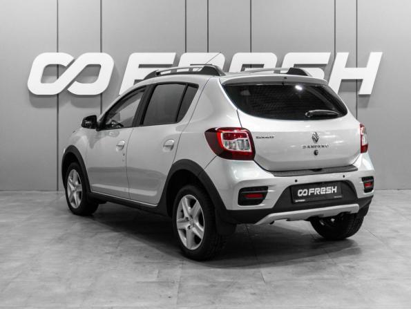 Renault Sandero II с пробегом 2016 года, цена 990 000 рублей, 86868 км, хэтчбек, Автокод Объявления