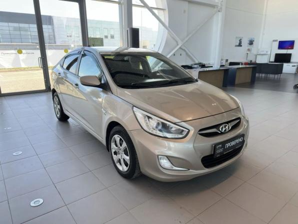 Hyundai Solaris I с пробегом 2014 года, цена 770 000 рублей, 173300 км, седан, Автокод Объявления