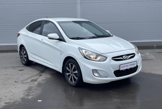 Hyundai Solaris I с пробегом 2012 года, цена 760 000 рублей, 177377 км, седан, Автокод Объявления