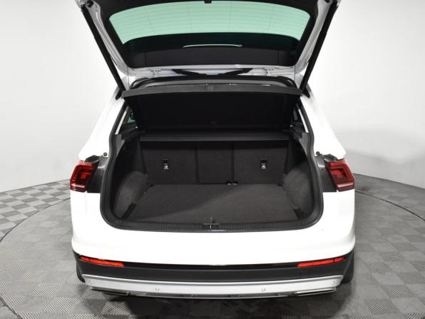 Volkswagen Tiguan II с пробегом 2020 года, цена 2 350 000 рублей, 126805 км, внедорожник, Автокод Объявления