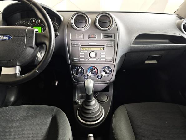 Ford Fiesta Mk5 с пробегом 2007 года, цена 319 000 рублей, 175633 км, хэтчбек, Автокод Объявления
