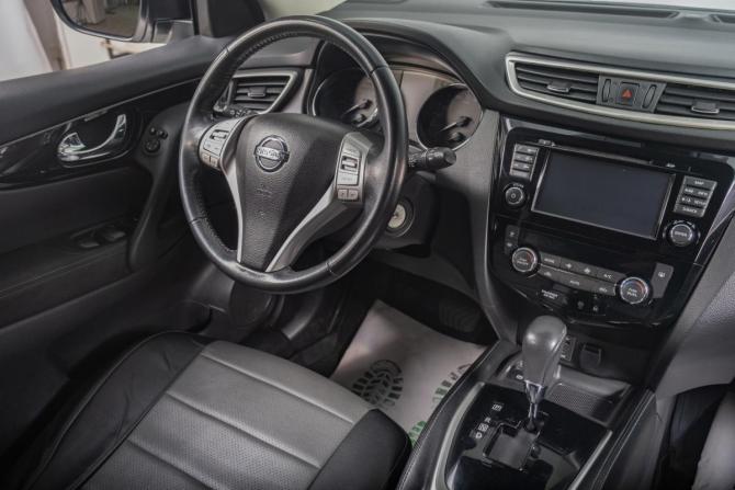 Nissan Qashqai II с пробегом 2018 года, цена 1 849 000 рублей, 54800 км, внедорожник, Автокод Объявления