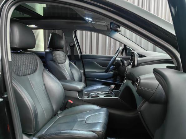 Hyundai Santa Fe IV с пробегом 2018 года, цена 2 755 000 рублей, 137049 км, внедорожник, Автокод Объявления