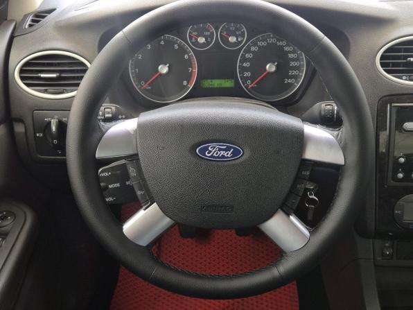 Ford Focus II с пробегом 2006 года, цена 449 000 рублей, 352844 км, седан, Автокод Объявления