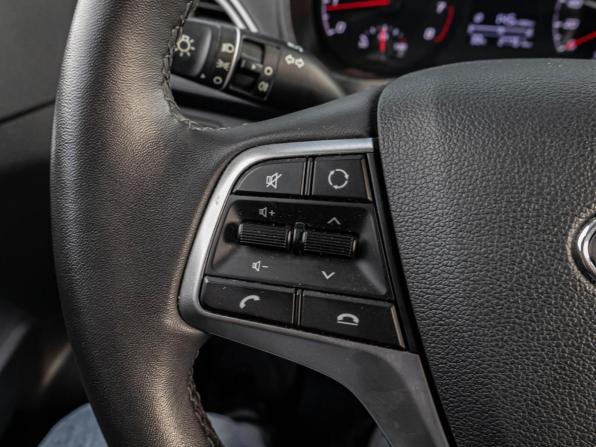 Hyundai Solaris II Рестайлинг с пробегом 2021 года, цена 1 890 000 рублей, 27751 км, седан, Автокод Объявления
