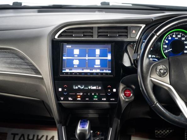 Honda Shuttle II с пробегом 2016 года, цена 1 235 300 рублей, 124475 км, универсал, Автокод Объявления