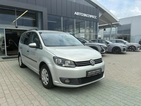 Volkswagen Touran I Рестайлинг 2 с пробегом 2012 года, цена 830 000 рублей, 162000 км, компактвэн, Автокод Объявления