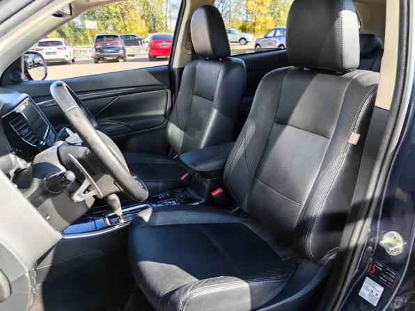 Mitsubishi Outlander III Рестайлинг 2 с пробегом 2018 года, цена 2 149 000 рублей, 186000 км, внедорожник, Автокод Объявления