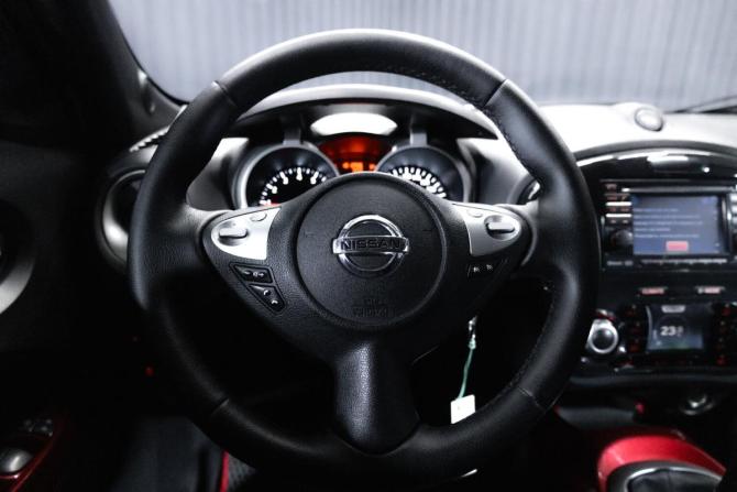 Nissan Juke I с пробегом 2011 года, цена 899 000 рублей, 181055 км, внедорожник, Автокод Объявления