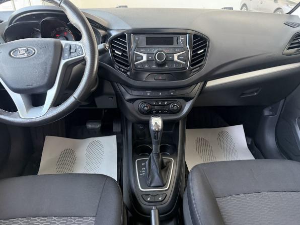 Lada (ВАЗ) Vesta I с пробегом 2021 года, цена 1 350 000 рублей, 57216 км, седан, Автокод Объявления