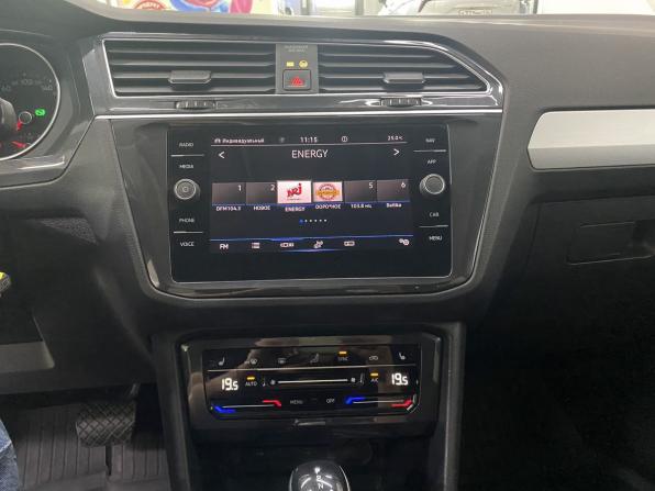 Volkswagen Tiguan II Рестайлинг с пробегом 2021 года, цена 3 099 000 рублей, 72000 км, внедорожник, Автокод Объявления