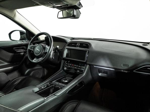 Jaguar F-Pace I с пробегом 2016 года, цена 3 270 000 рублей, 135178 км, внедорожник, Автокод Объявления