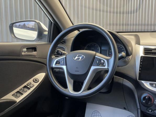 Hyundai Solaris I с пробегом 2014 года, цена 847 000 рублей, 98410 км, хэтчбек, Автокод Объявления