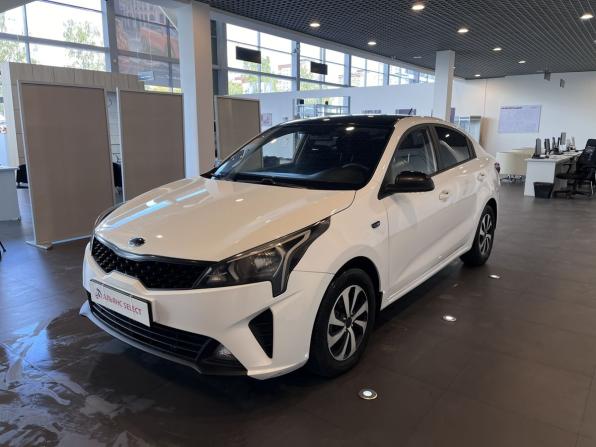 Kia Rio IV Рестайлинг с пробегом 2021 года, цена 1 550 000 рублей, 136989 км, седан, Автокод Объявления