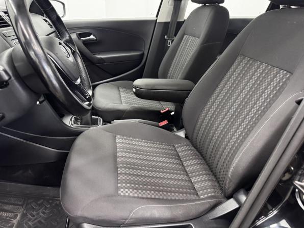 Volkswagen Polo V Рестайлинг с пробегом 2016 года, цена 1 190 000 рублей, 115687 км, седан, Автокод Объявления