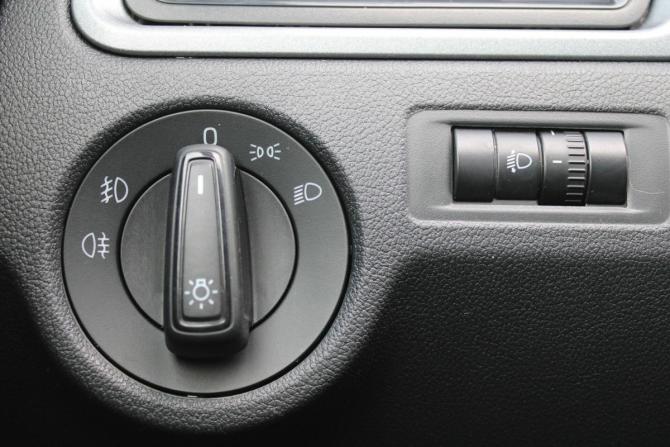 Skoda Rapid I Рестайлинг с пробегом 2019 года, цена 1 350 000 рублей, 80000 км, лифтбек, Автокод Объявления