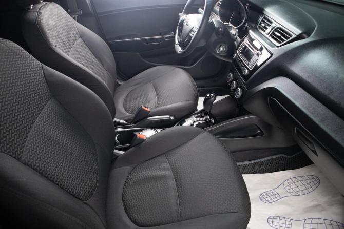 Kia Rio III Рестайлинг с пробегом 2016 года, цена 999 000 рублей, 165000 км, седан, Автокод Объявления