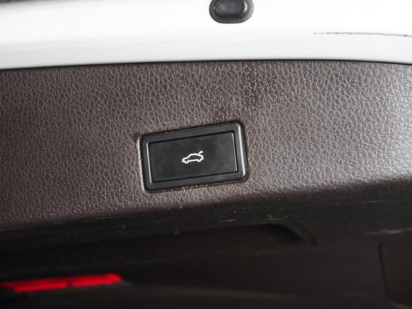 Volkswagen Touareg II с пробегом 2012 года, цена 2 090 000 рублей, 212025 км, внедорожник, Автокод Объявления