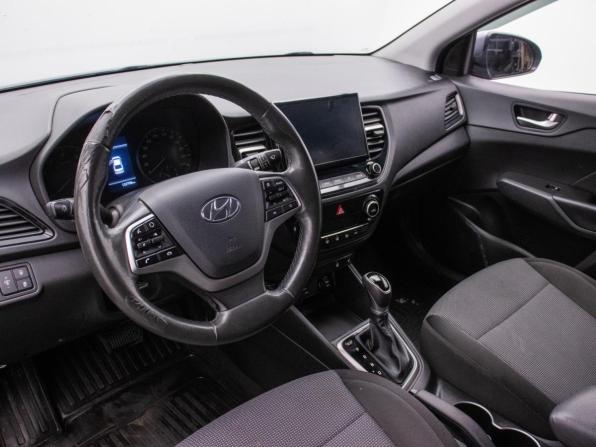 Hyundai Solaris II Рестайлинг с пробегом 2021 года, цена 1 364 000 рублей, 132796 км, седан, Автокод Объявления