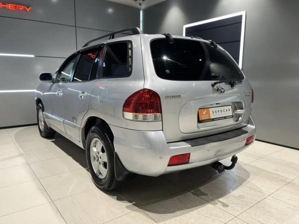 Hyundai Santa Fe II с пробегом 2008 года, цена 660 000 рублей, 215000 км, внедорожник, Автокод Объявления