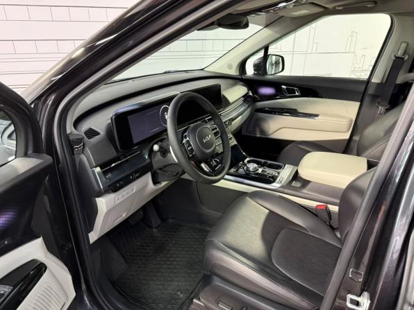 Kia Carnival IV с пробегом 2022 года, цена 3 799 000 рублей, 102000 км, минивэн, Автокод Объявления