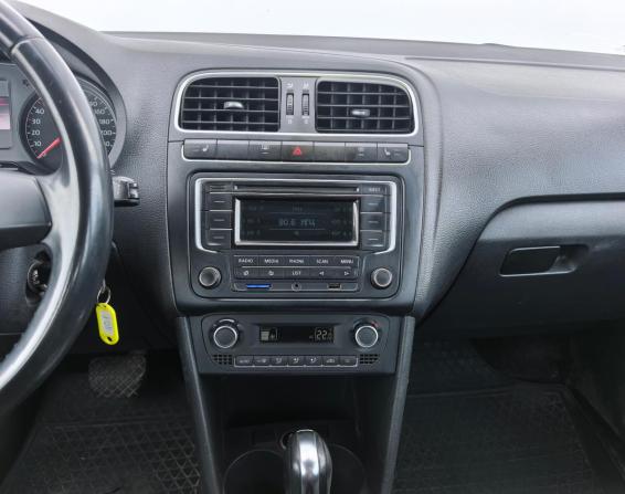 Volkswagen Polo V с пробегом 2014 года, цена 550 000 рублей, 265000 км, седан, Автокод Объявления