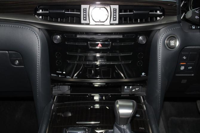 Lexus LX III Рестайлинг 2 с пробегом 2021 года, цена 12 700 000 рублей, 31000 км, внедорожник, Автокод Объявления