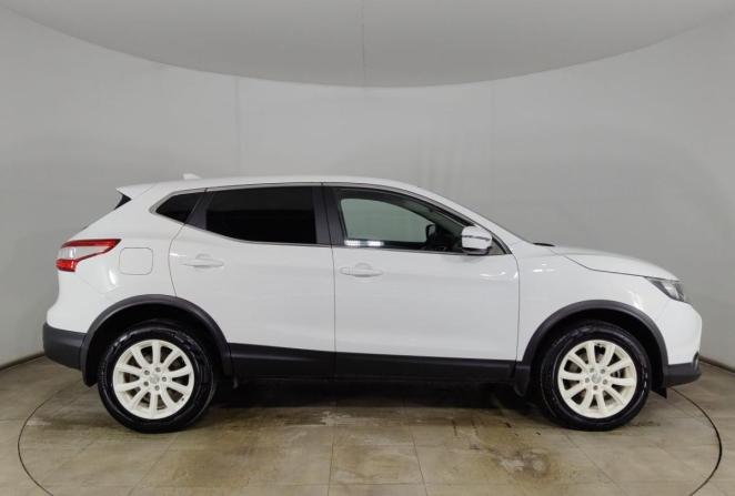Nissan Qashqai II с пробегом 2018 года, цена 1 870 000 рублей, 49200 км, внедорожник, Автокод Объявления