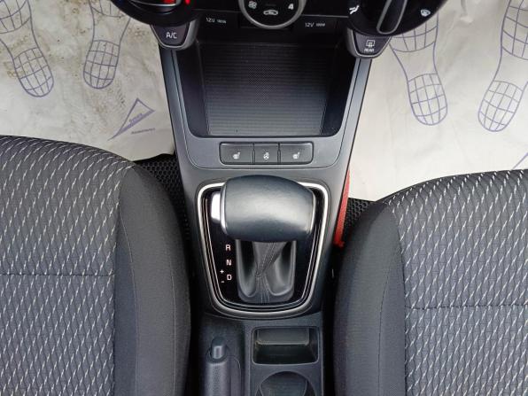 Kia Rio IV с пробегом 2017 года, цена 1 499 995 рублей, 82877 км, хэтчбек, Автокод Объявления