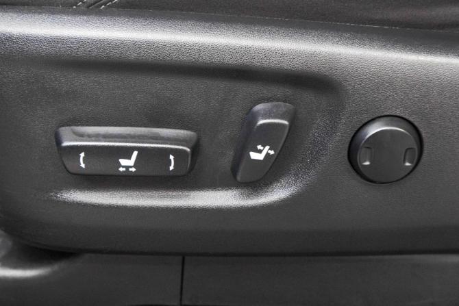 Toyota Land Cruiser Prado 150 Series Рестайлинг 2 с пробегом 2018 года, цена 4 799 000 рублей, 117000 км, внедорожник, Автокод Объявления