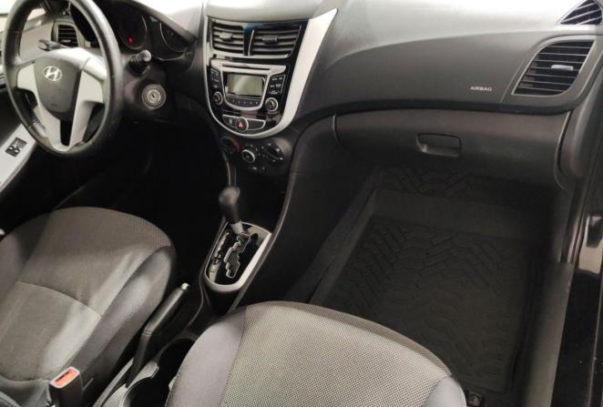 Hyundai Solaris I с пробегом 2013 года, цена 620 000 рублей, 196580 км, седан, Автокод Объявления