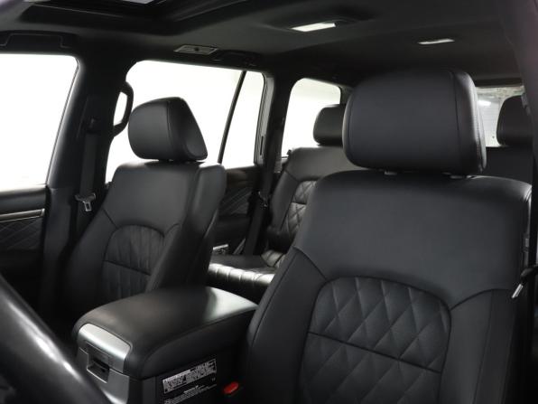 Toyota Land Cruiser 200 Series Рестайлинг 2 с пробегом 2017 года, цена 7 900 000 рублей, 68000 км, внедорожник, Автокод Объявления
